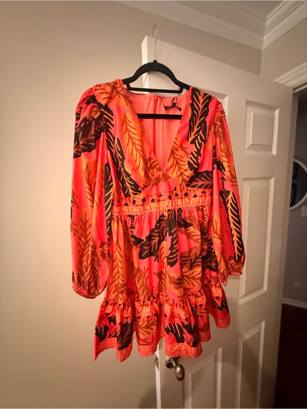 Coral Leaf-Print V-Neck Casual Mini Dress
